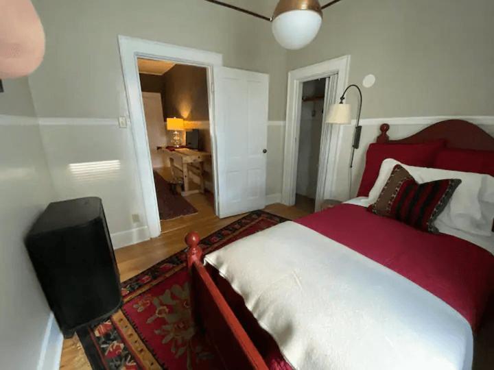Cozy 3 & 4 Bed Home 2 Blocks To Hospitals & Lambeau Green Bay Dış mekan fotoğraf