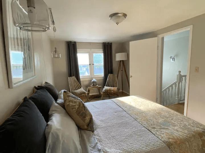 Cozy 3 & 4 Bed Home 2 Blocks To Hospitals & Lambeau Green Bay Dış mekan fotoğraf